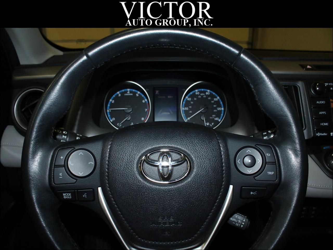 Toyota RAV4 XLE AWD 2018