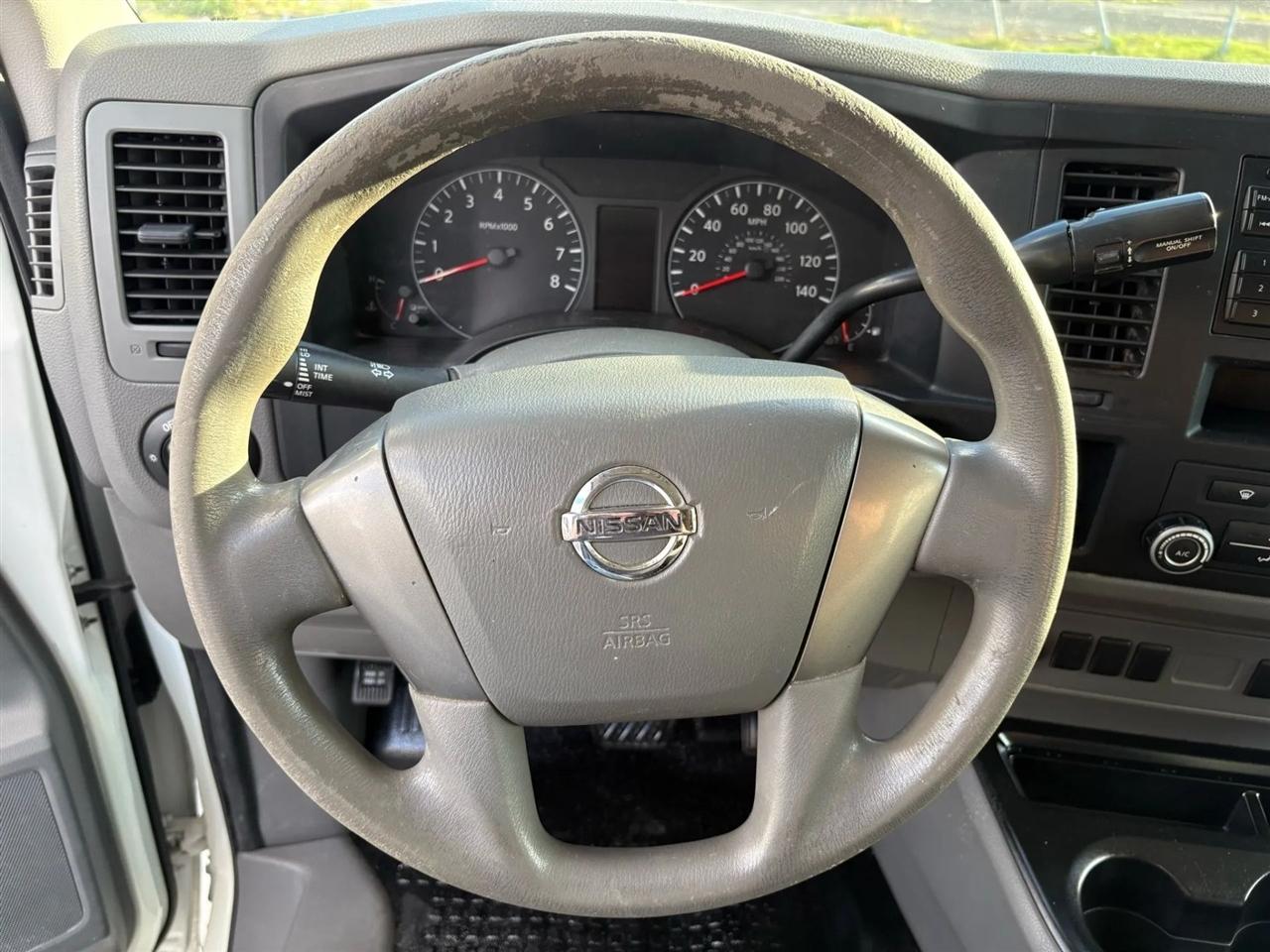 Nissan NV Cargo  2013
