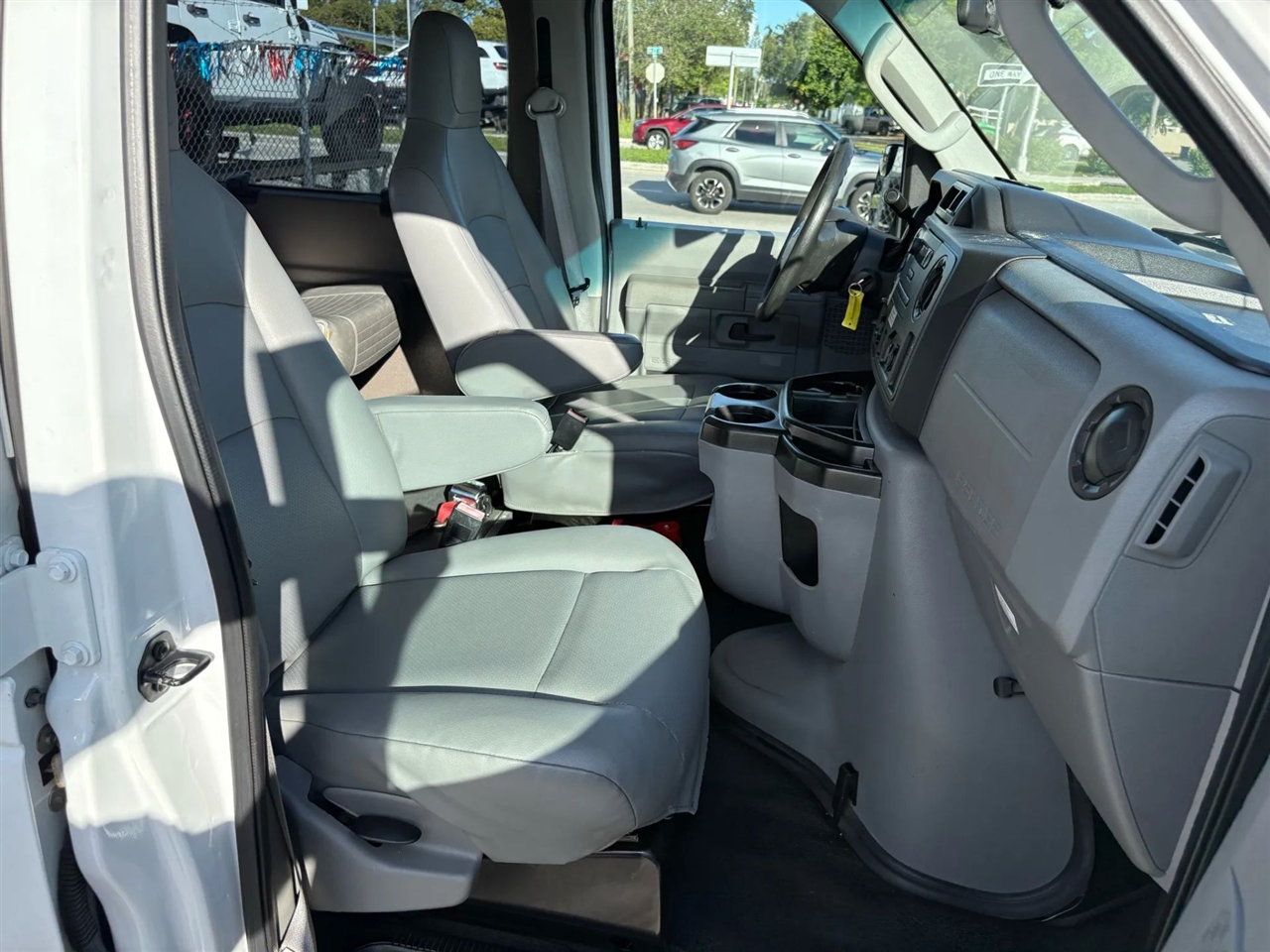 Ford Econoline  2014 Ford Econoline  2014