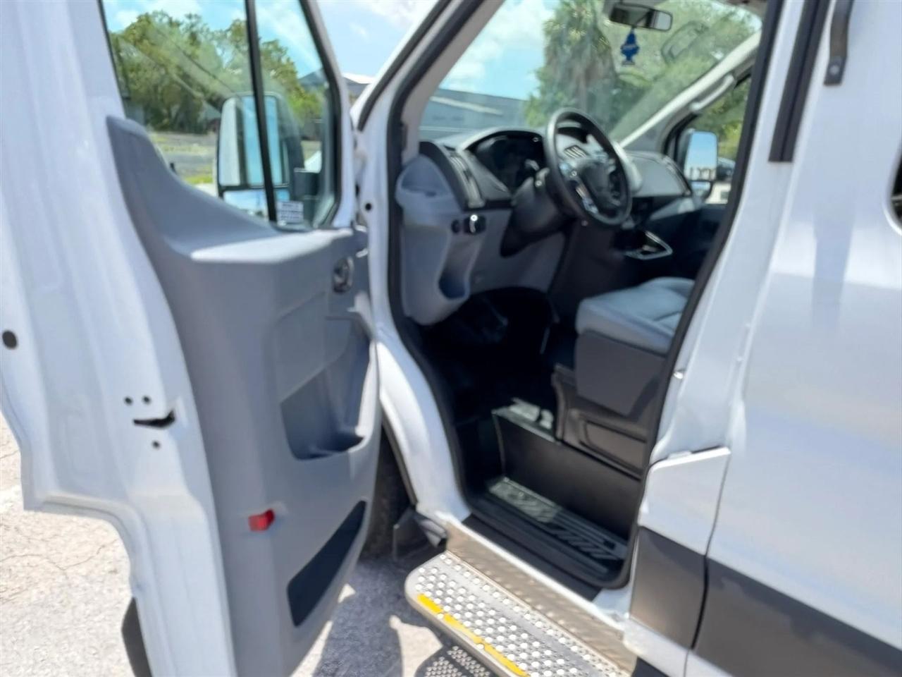 Ford Transit  2019