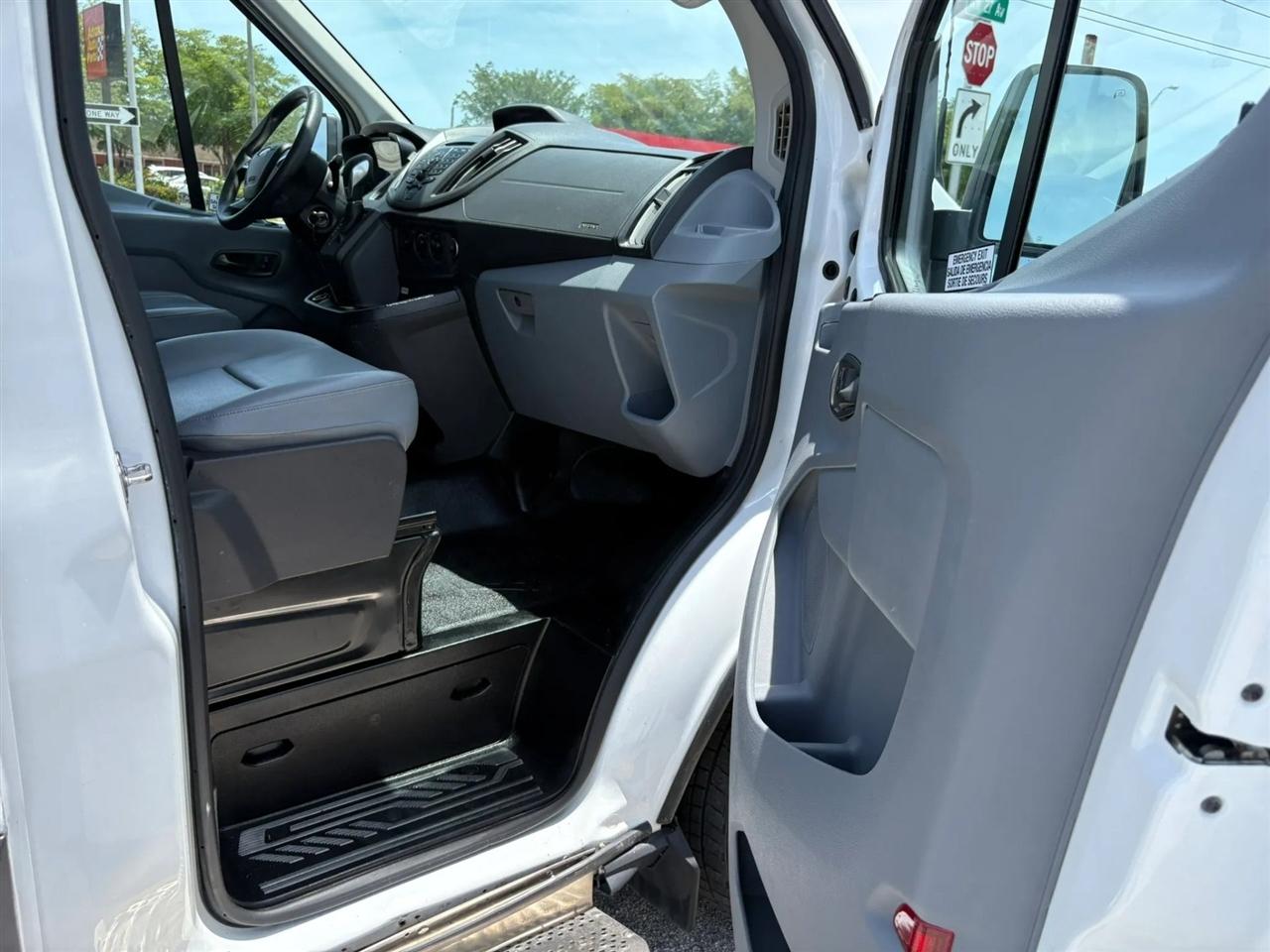 Ford Transit  2019