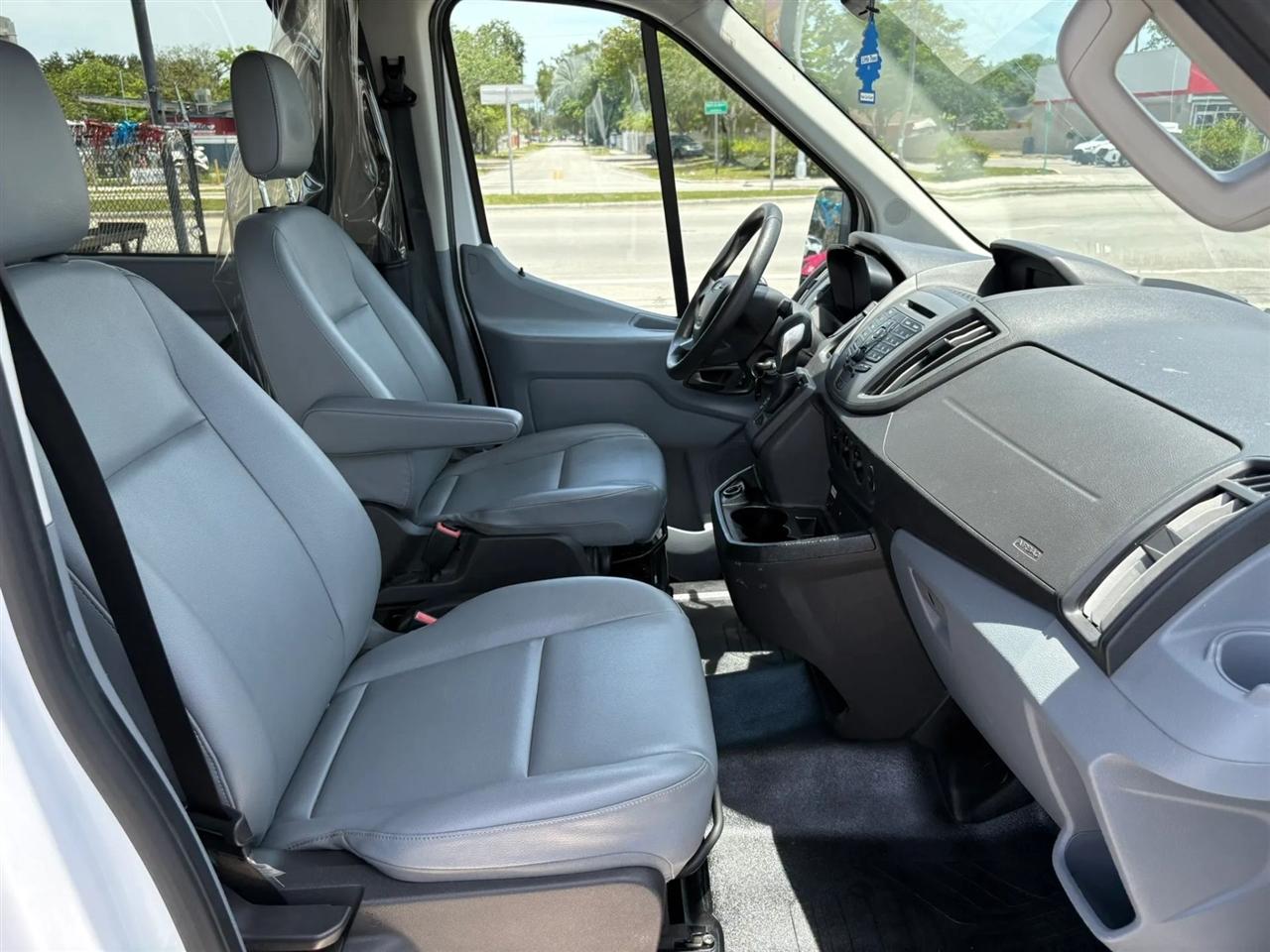 Ford Transit  2019