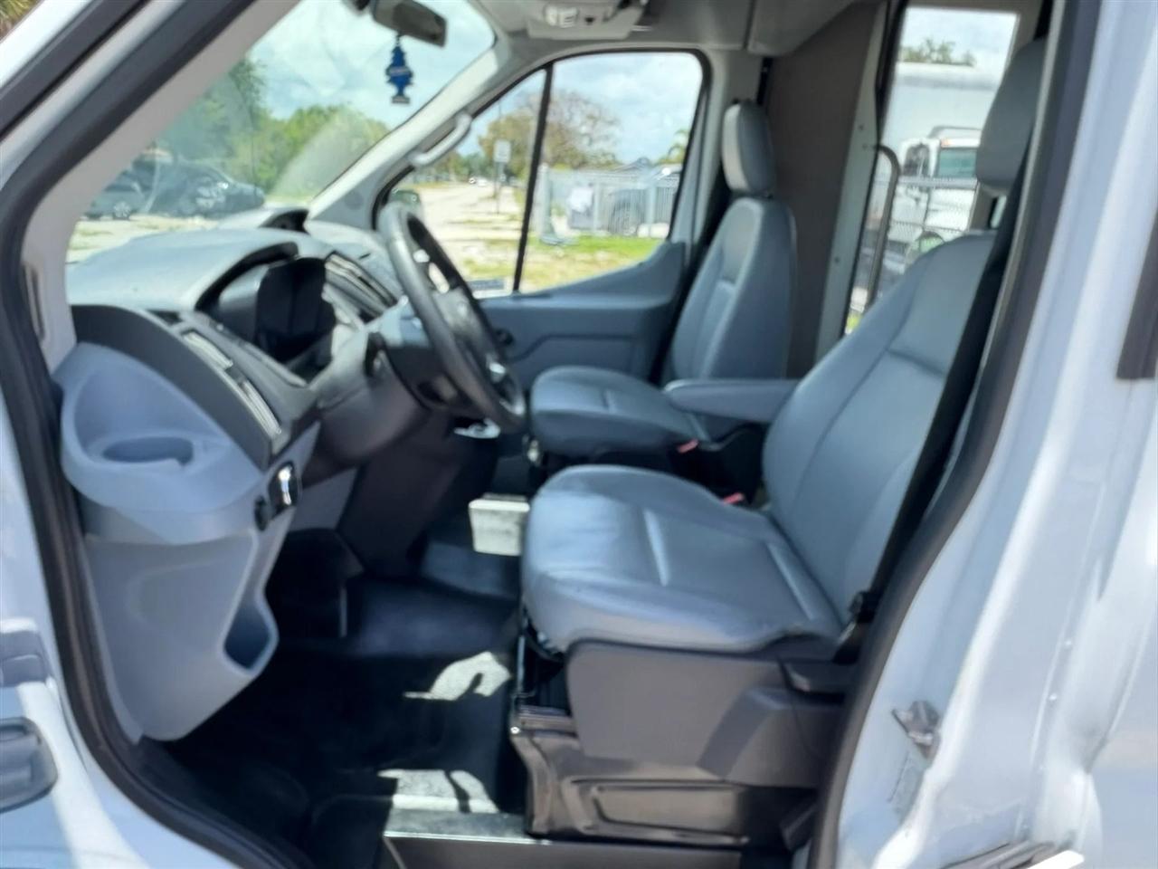 Ford Transit  2019