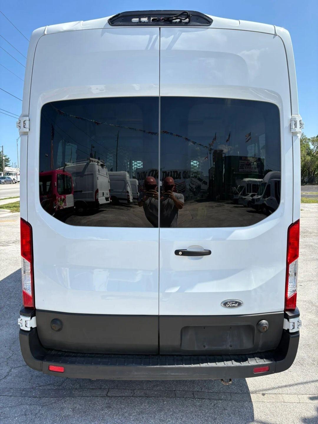 Ford Transit  2019