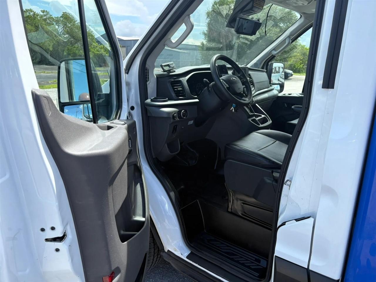 Ford Transit  2023