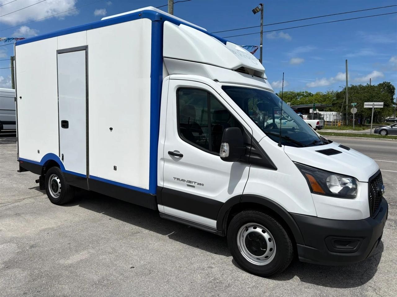 Ford Transit  2023