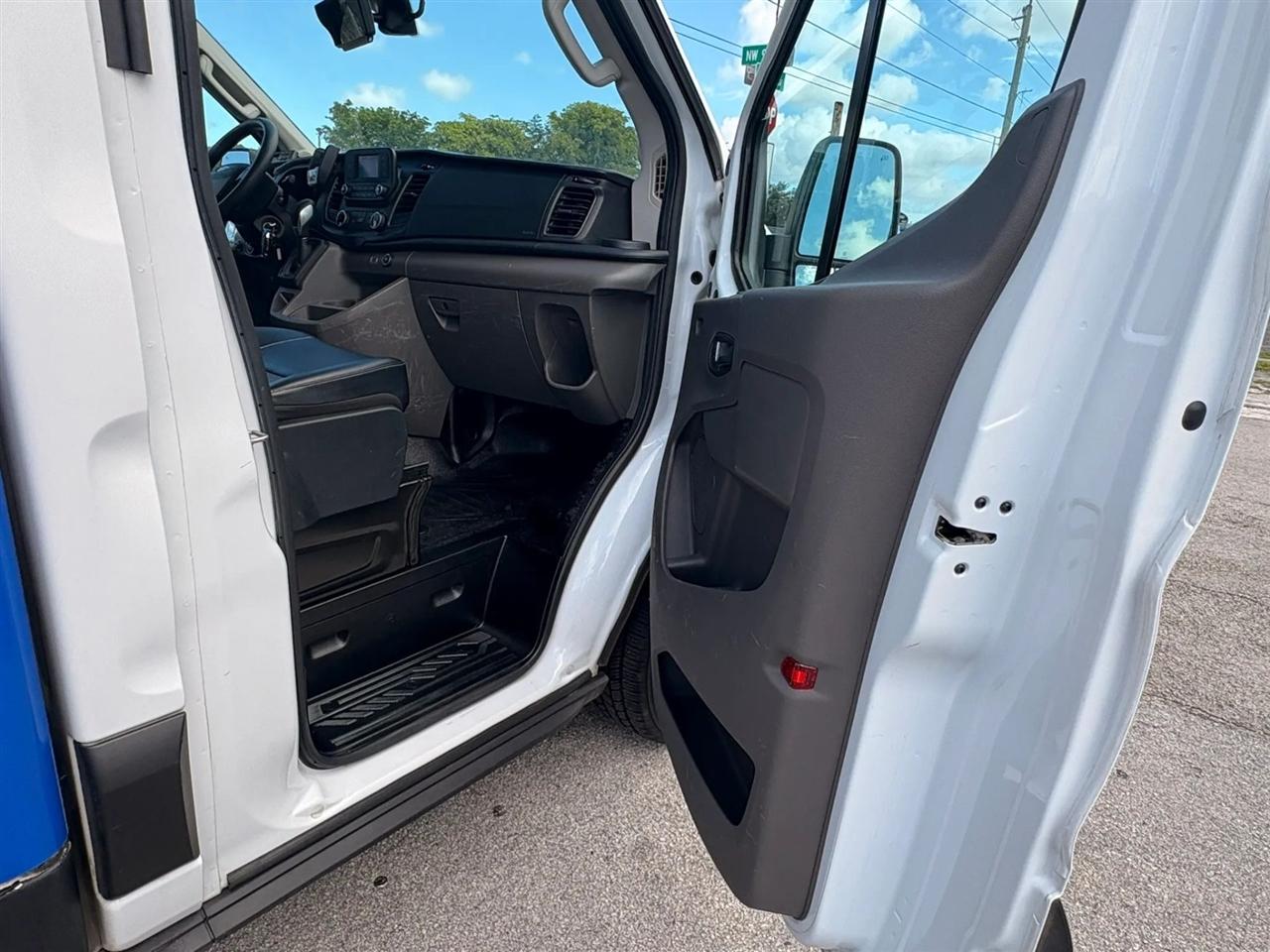 Ford Transit  2023