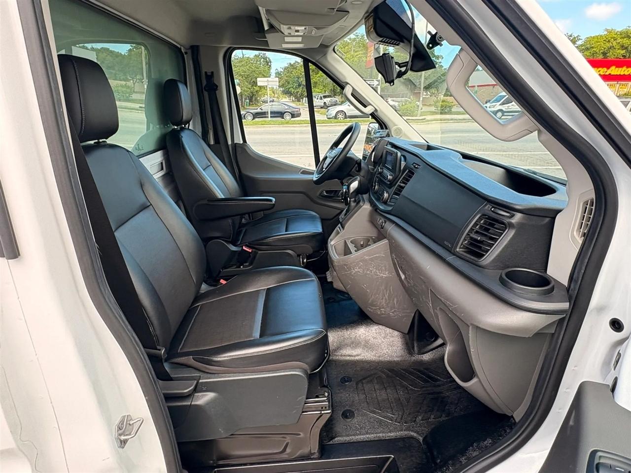Ford Transit  2023