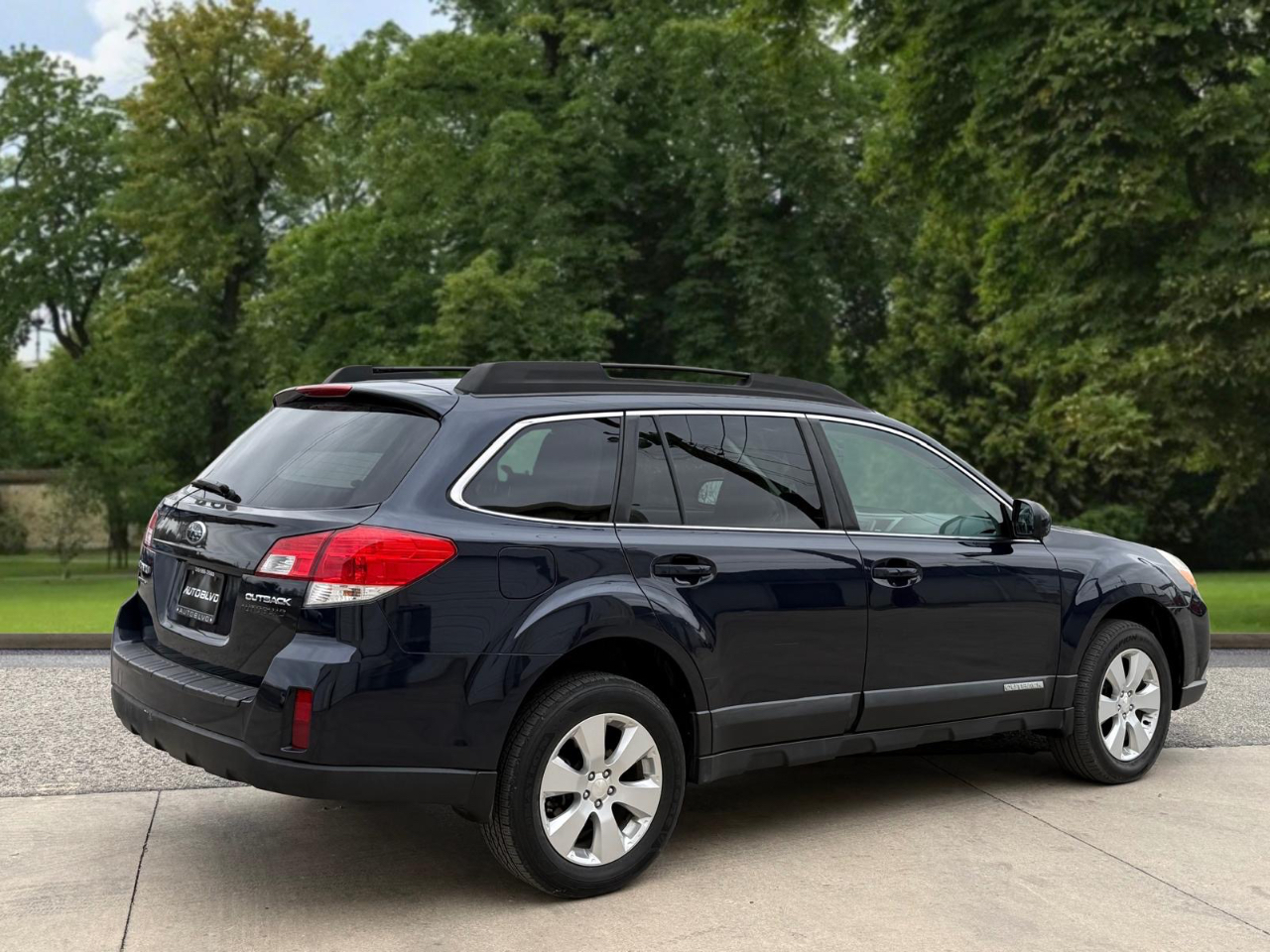 Subaru Outback 2.5i Premium 2012