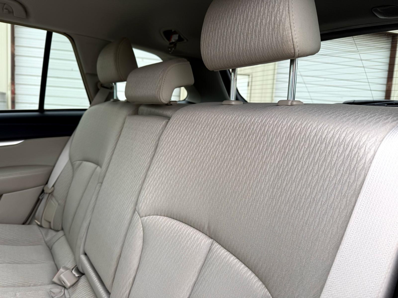 Subaru Outback 2.5i Premium 2012