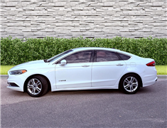 2017 Ford Fusion Hybrid  2017 Ford Fusion Hybrid