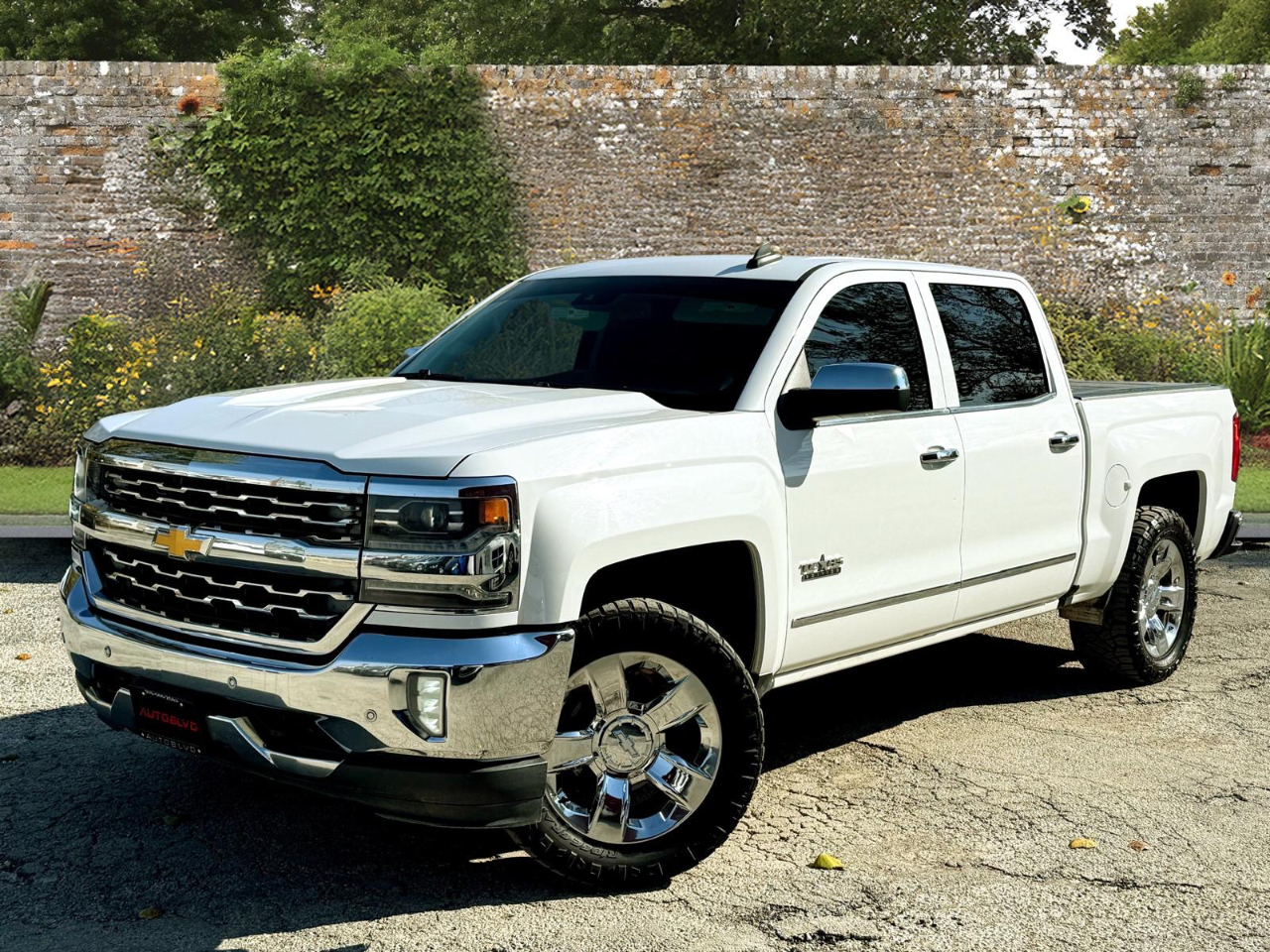 Chevrolet Silverado 1500 LTZ Crew Cab 2WD 2016