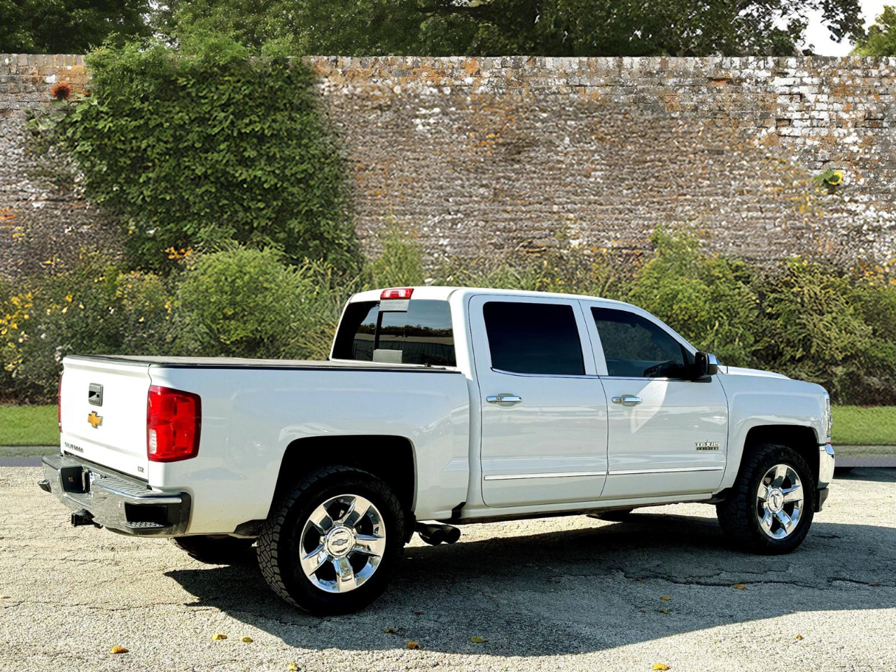 Chevrolet Silverado 1500 LTZ Crew Cab 2WD 2016