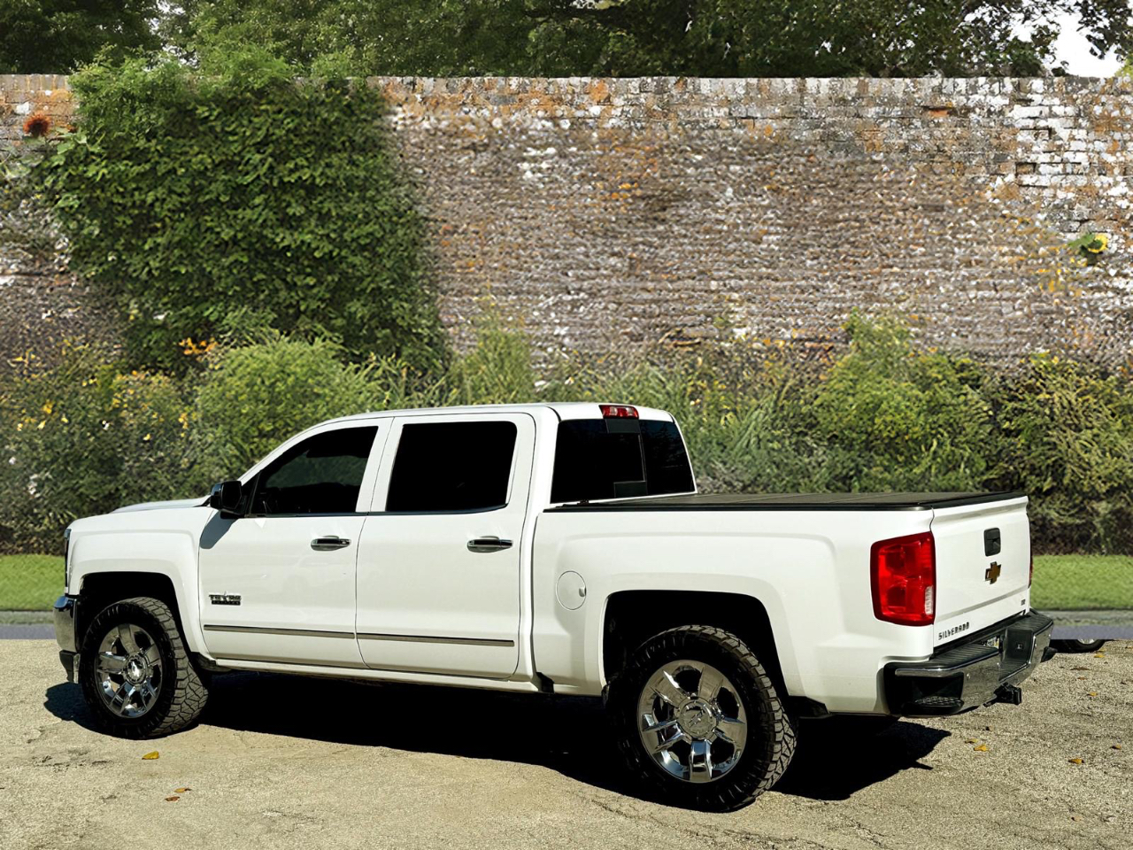 Chevrolet Silverado 1500 LTZ Crew Cab 2WD 2016