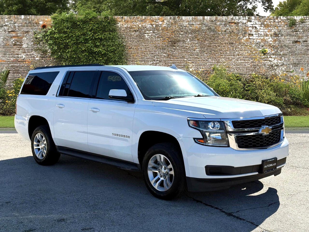 Chevrolet Suburban LS 2WD 2016