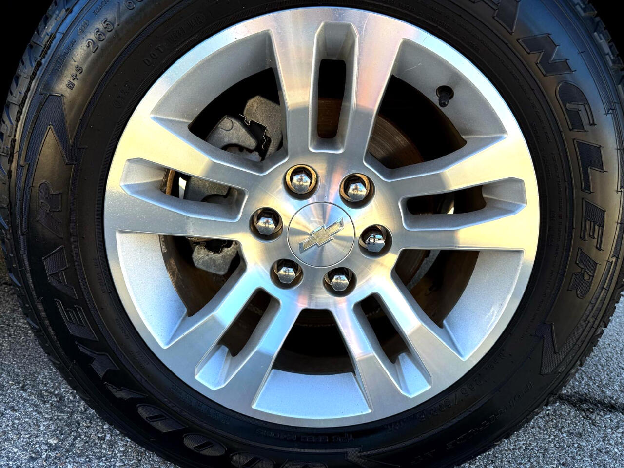 Chevrolet Suburban LS 2WD 2016