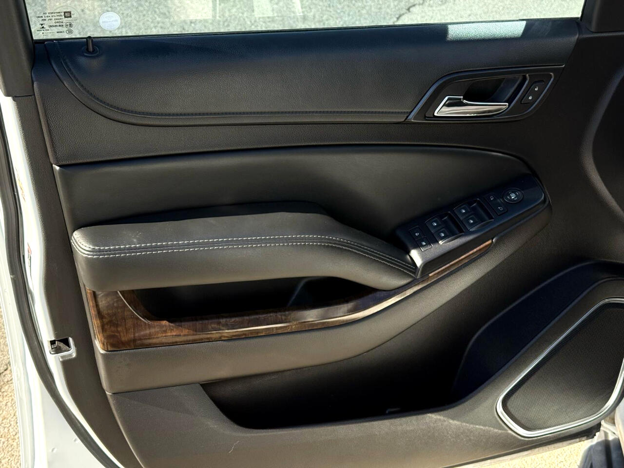 Chevrolet Suburban LS 2WD 2016