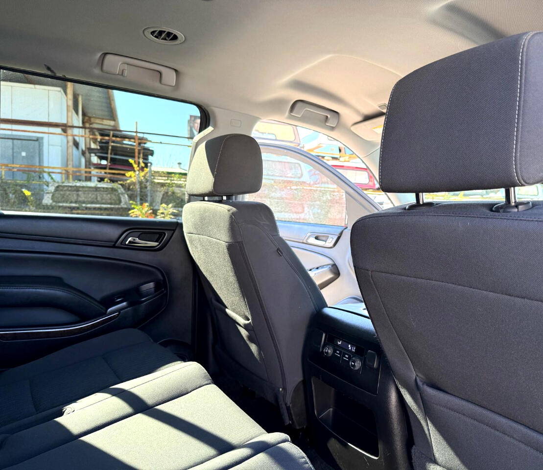 Chevrolet Suburban LS 2WD 2016