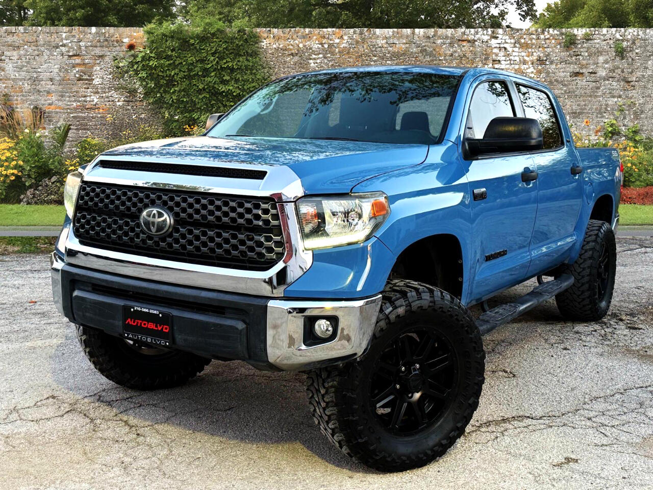 Toyota Tundra SR5 5.7L V8 CrewMax 2WD 2020