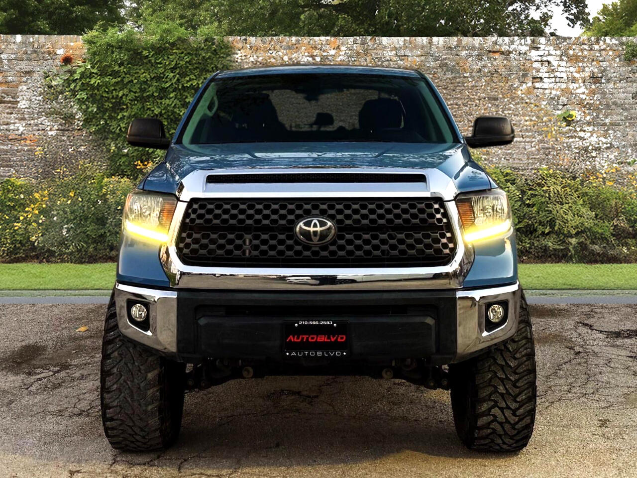 Toyota Tundra SR5 5.7L V8 CrewMax 2WD 2020