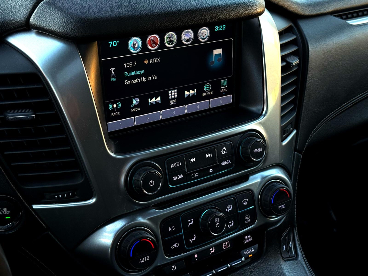 Chevrolet Suburban LT 4WD 2018