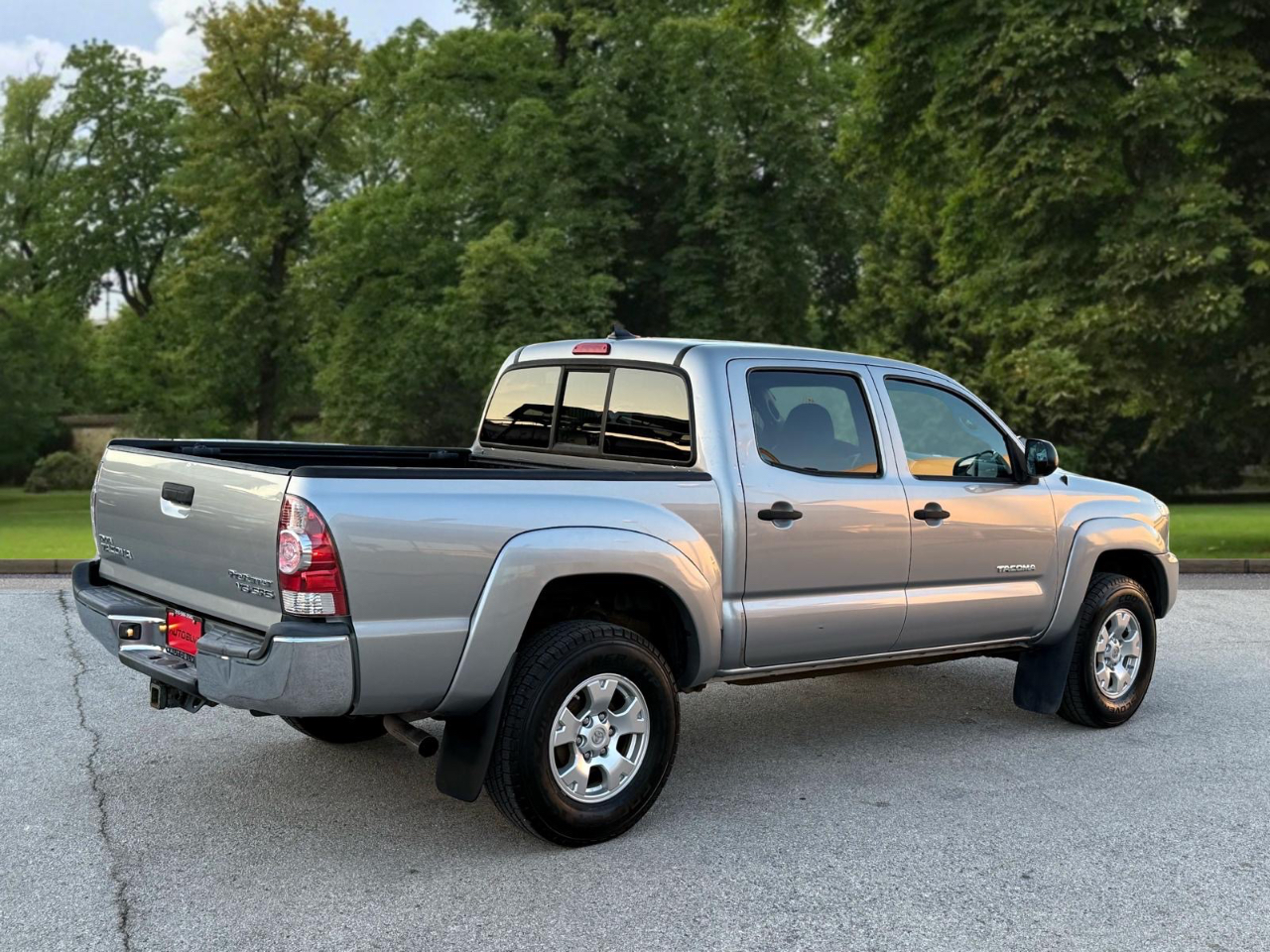 Toyota Tacoma PreRunner Double Cab V6 5AT 2WD 2015