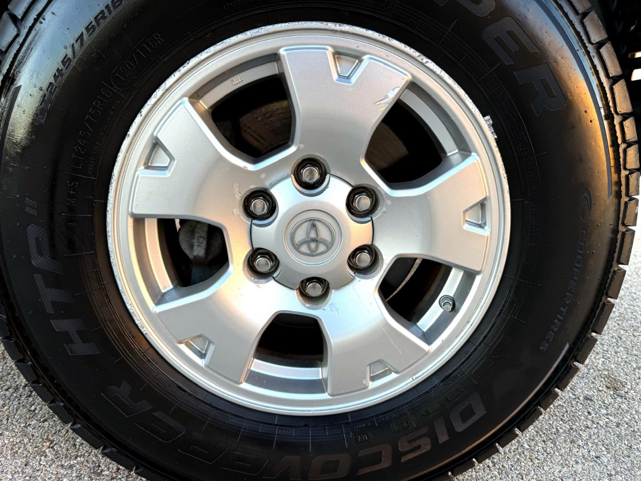 Toyota Tacoma PreRunner Double Cab V6 5AT 2WD 2015