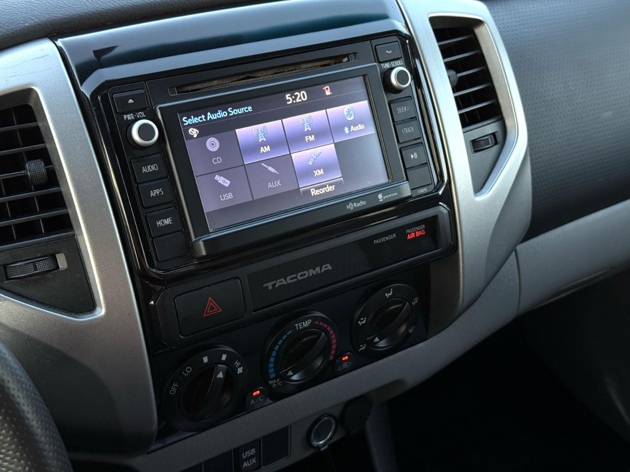 Toyota Tacoma PreRunner Double Cab V6 5AT 2WD 2015