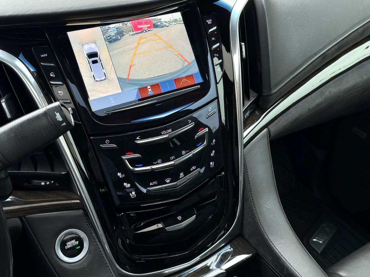 Cadillac Escalade ESV 2WD Platinum 2018