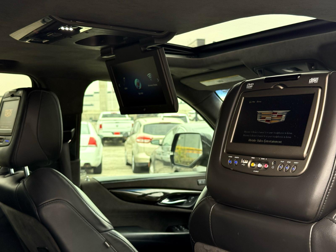 Cadillac Escalade ESV 2WD Platinum 2018