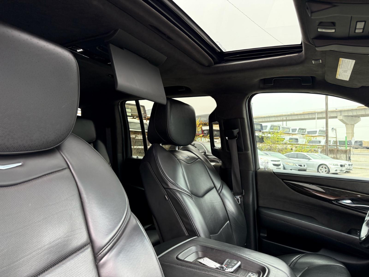 Cadillac Escalade ESV 2WD Platinum 2018