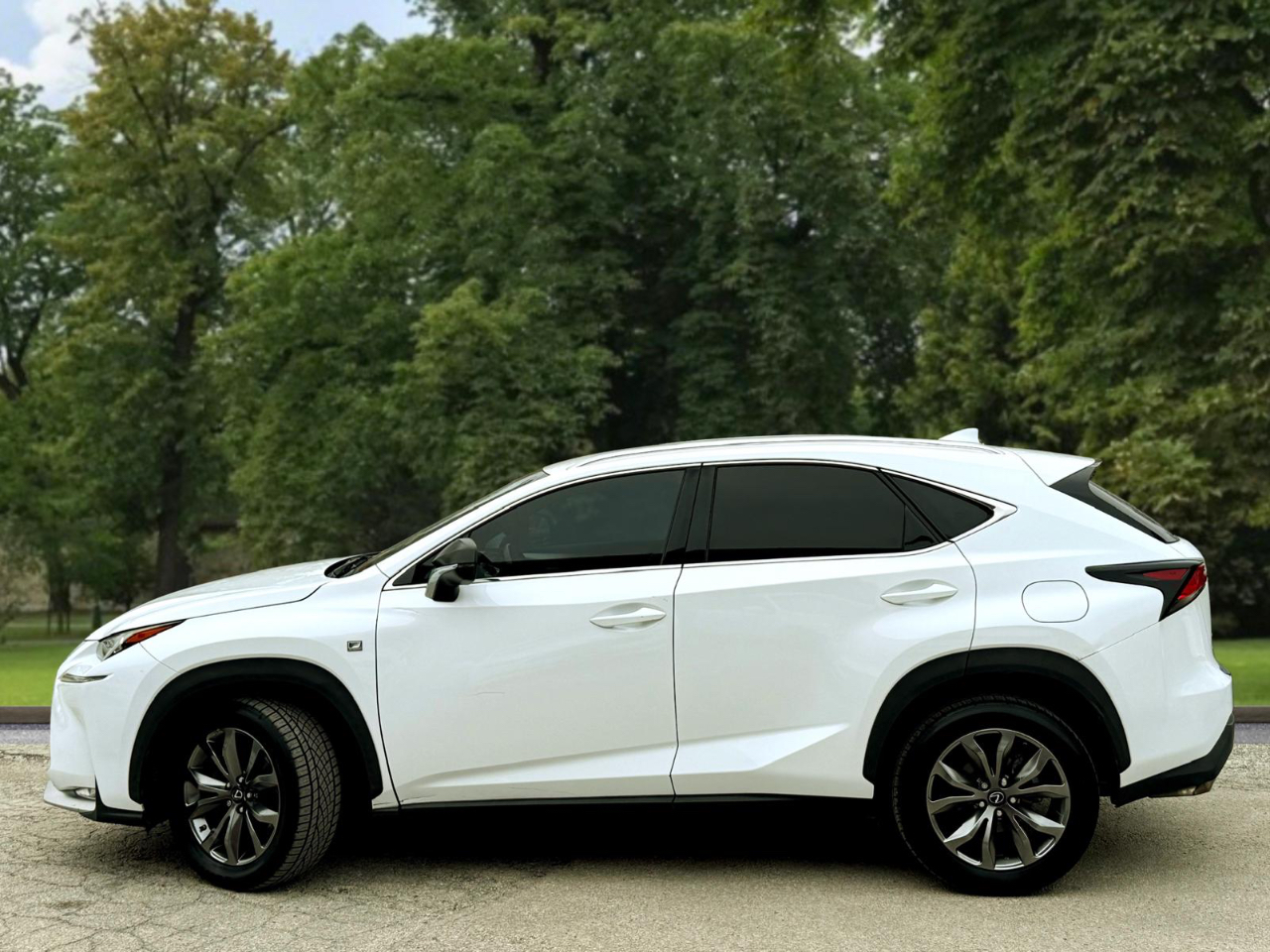 Lexus NX 200t FWD 2017