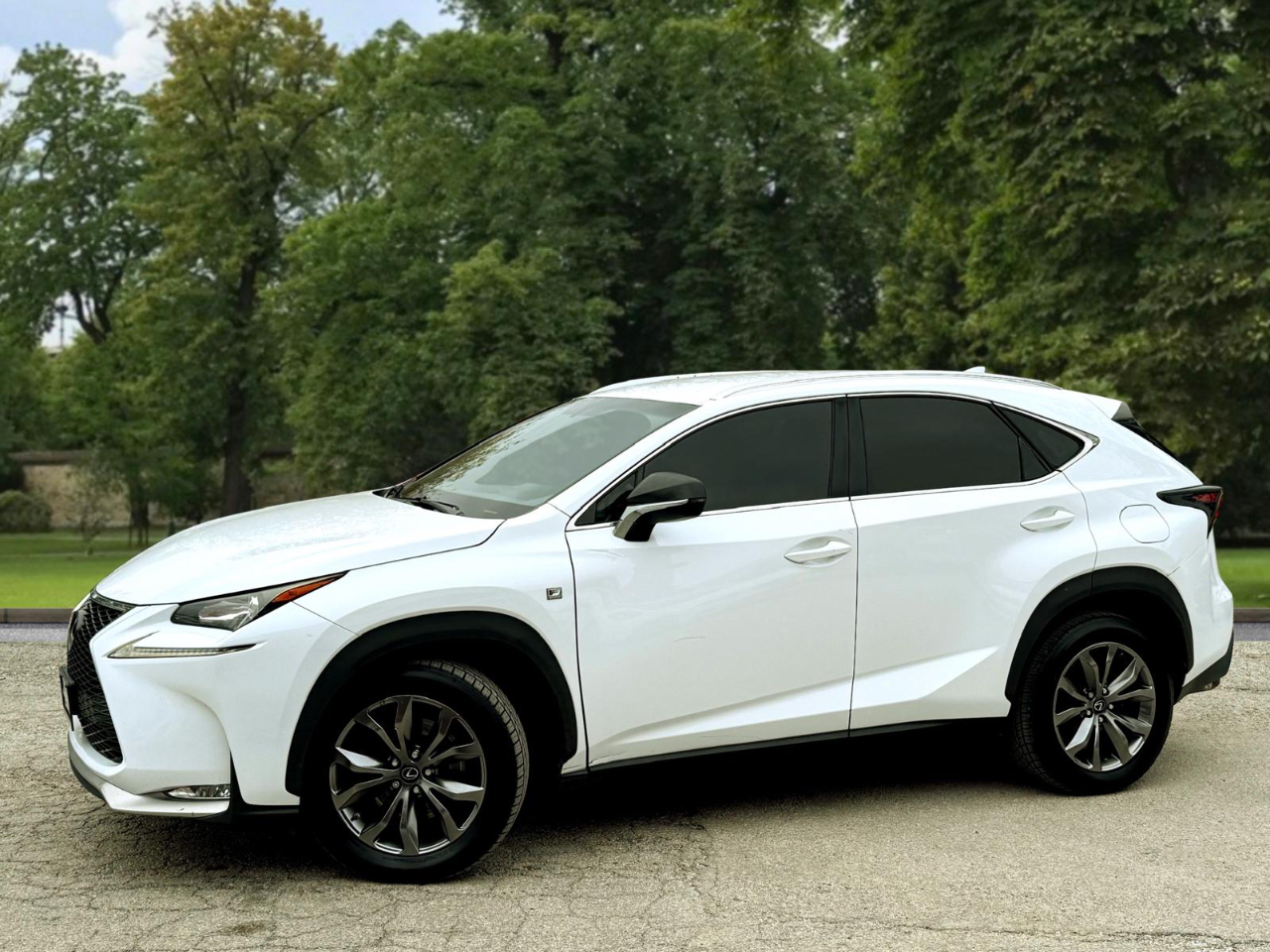 Lexus NX 200t FWD 2017