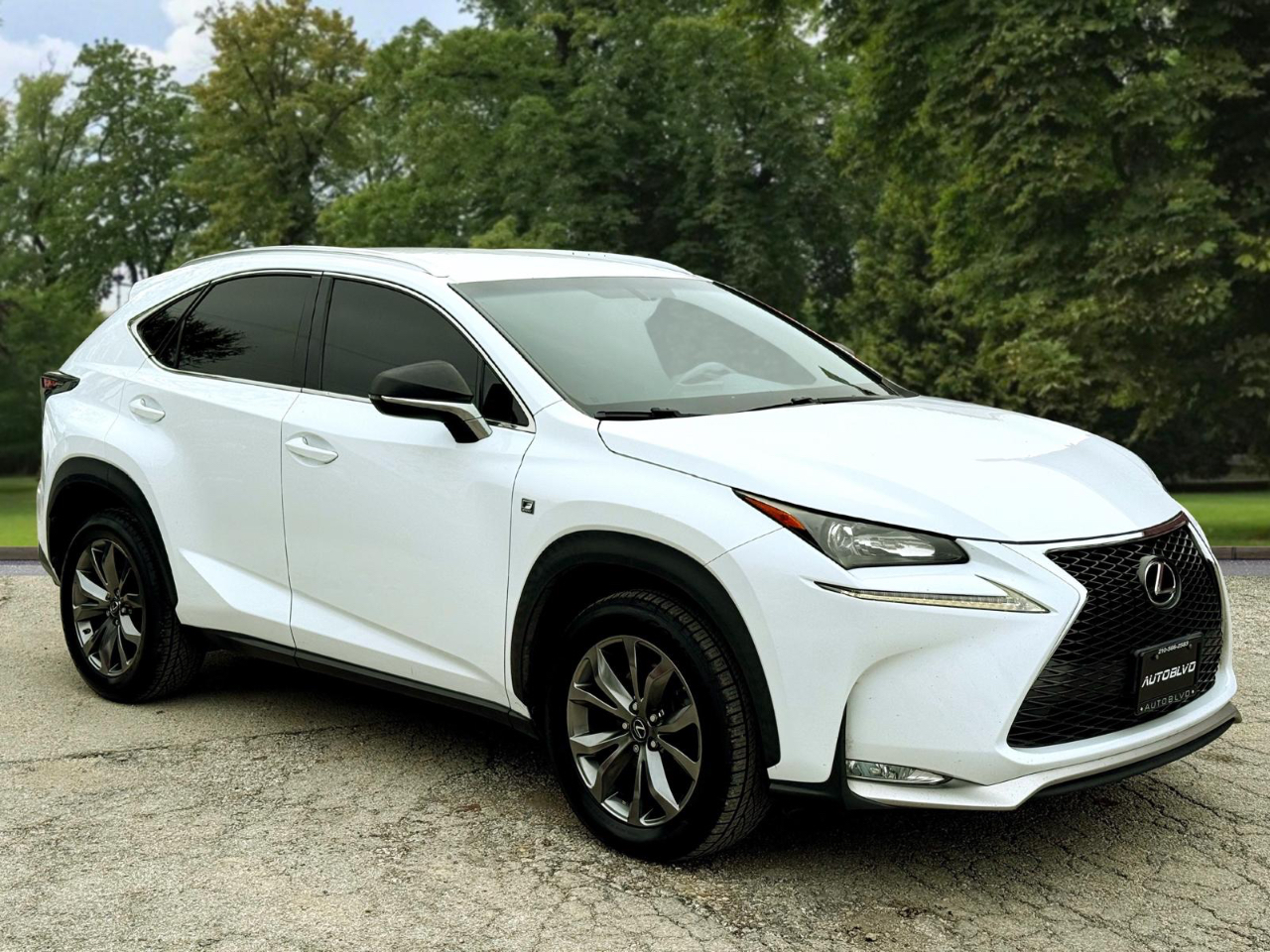 Lexus NX 200t FWD 2017