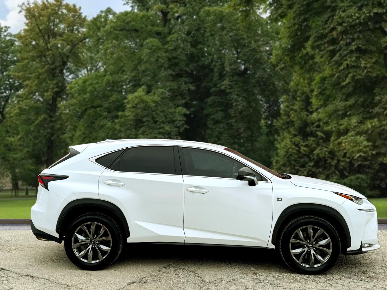 Lexus NX 200t FWD 2017