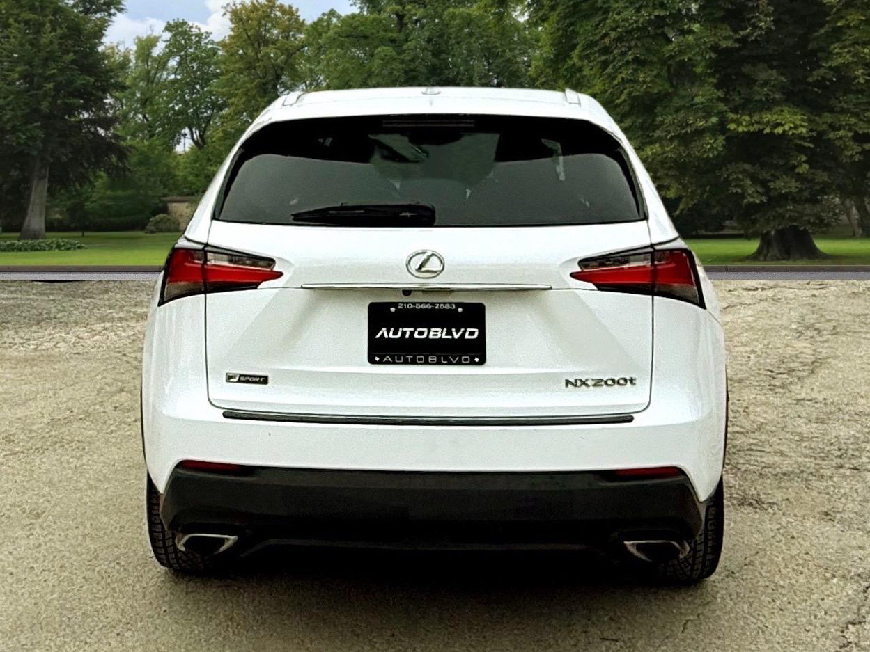 Lexus NX 200t FWD 2017