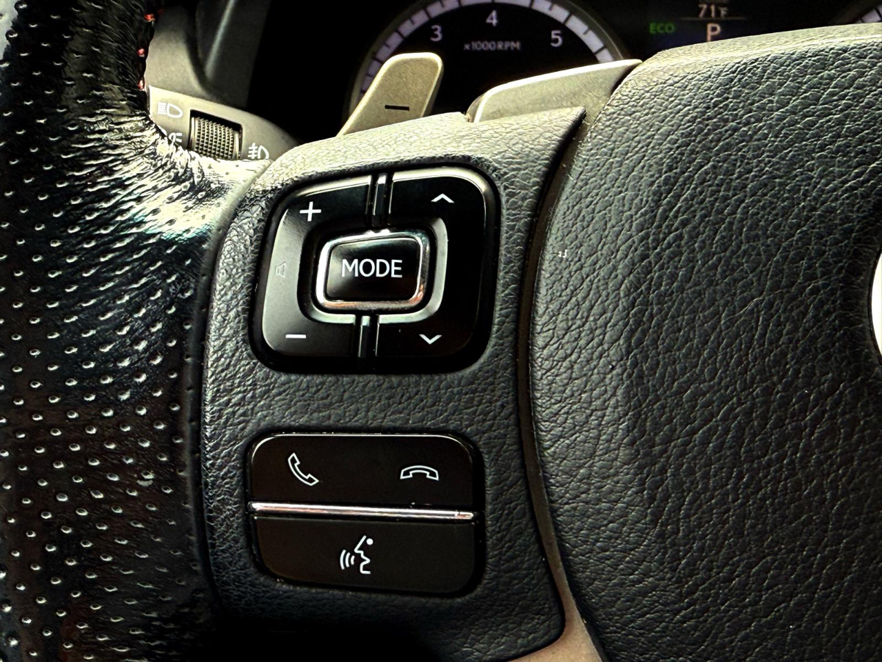 Lexus NX 200t FWD 2017