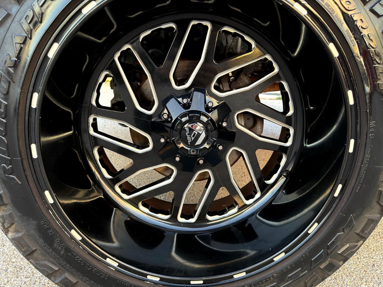 RAM 1500 Laramie Crew Cab SWB 4WD 2016