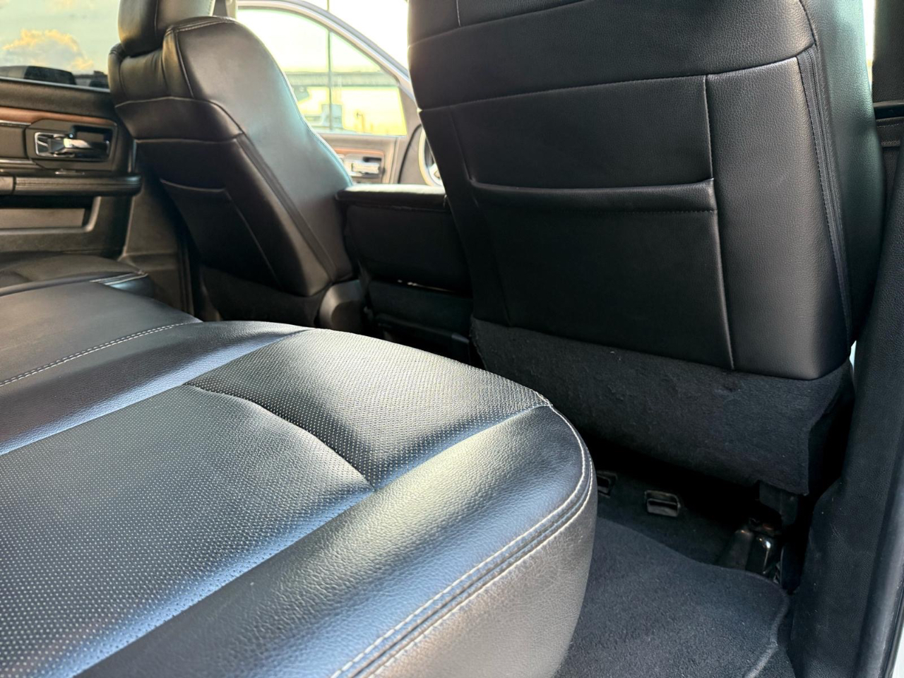 RAM 1500 Laramie Crew Cab SWB 4WD 2016