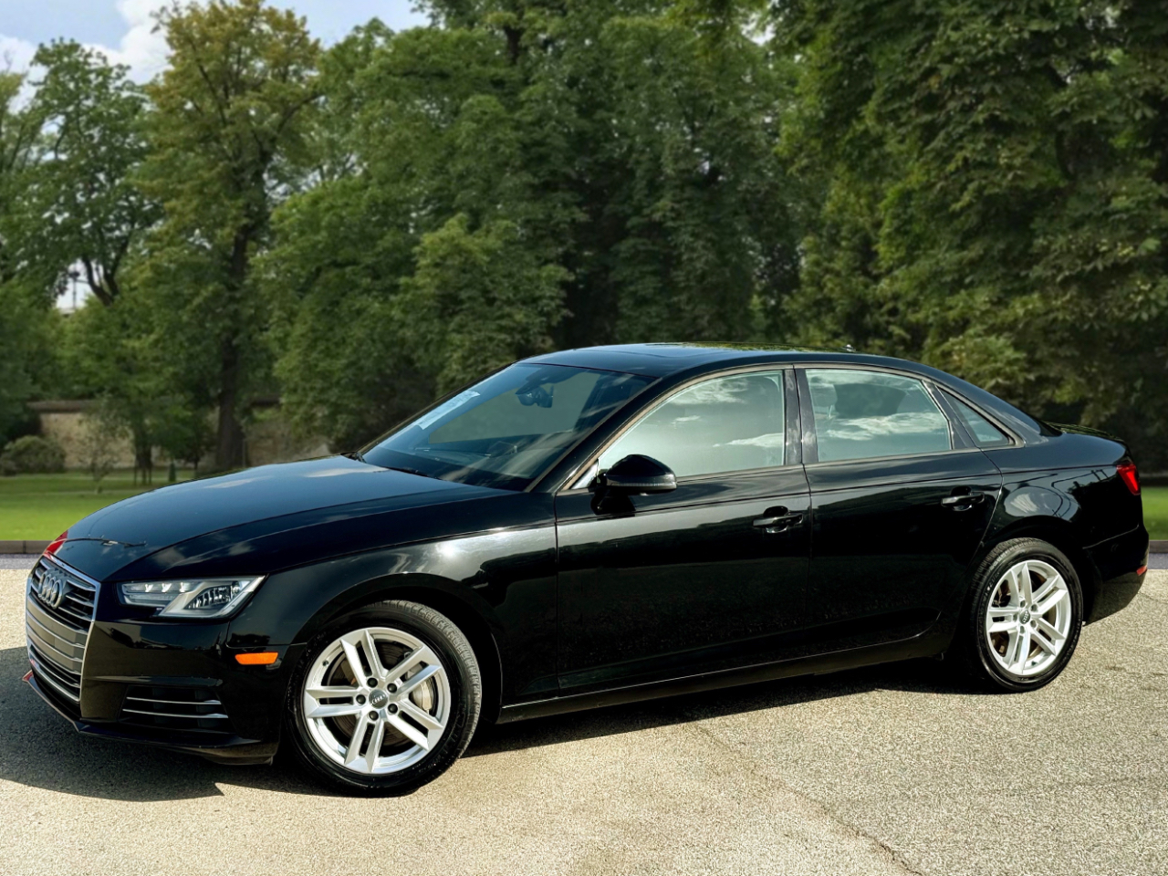 Audi A4 2.0T Premium Sedan 2017