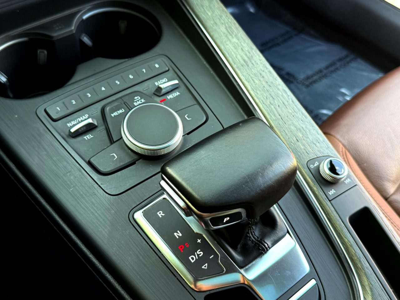 Audi A4 2.0T Premium Sedan 2017