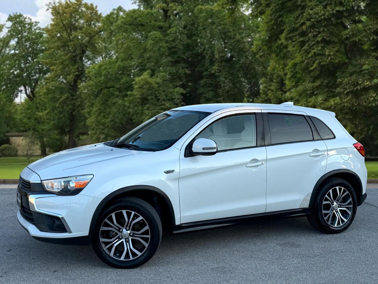 Mitsubishi Outlander Sport 2.0 ES CVT 2017