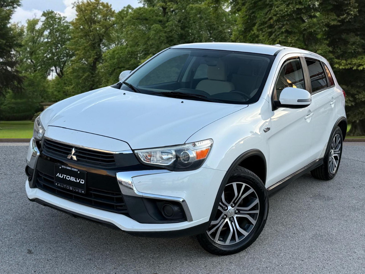 Mitsubishi Outlander Sport 2.0 ES CVT 2017