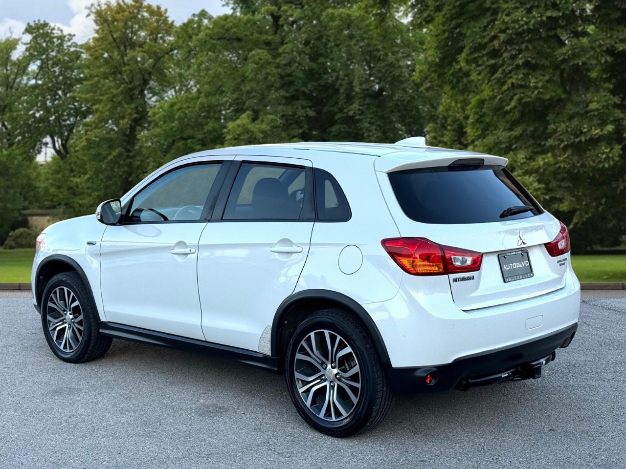 Mitsubishi Outlander Sport 2.0 ES CVT 2017