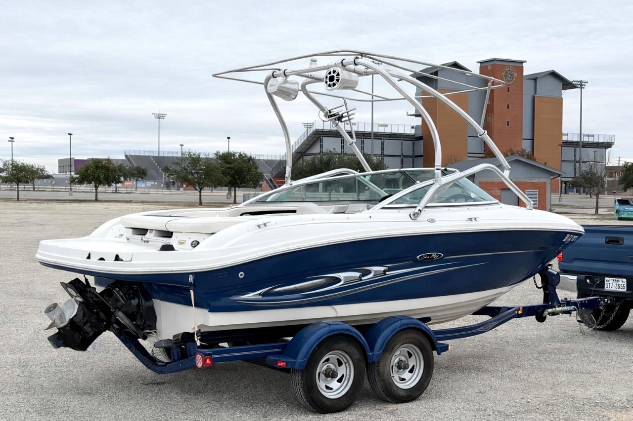 Sea Ray 200 Select  2004