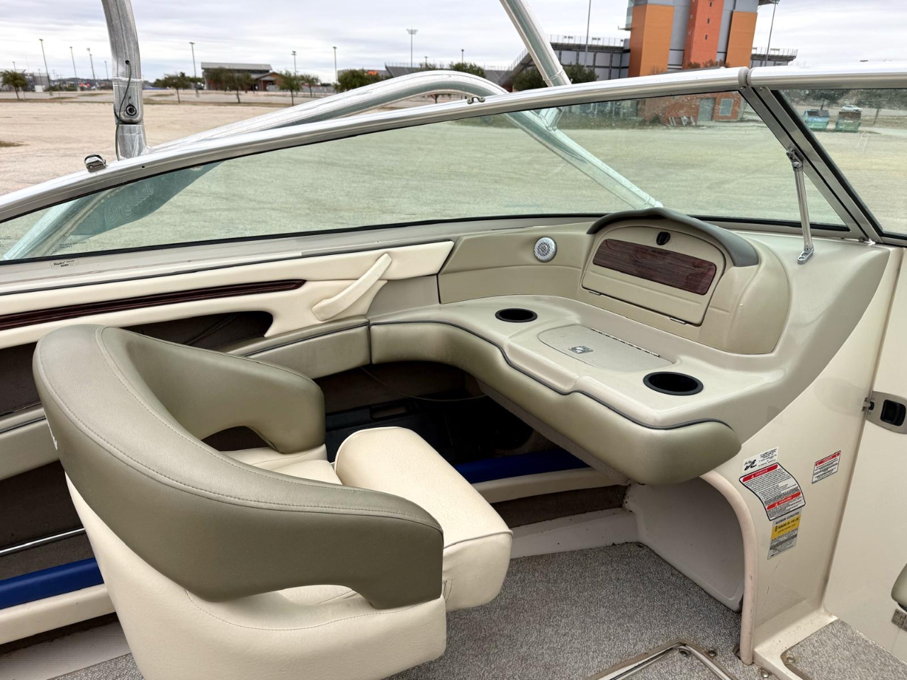 Sea Ray 200 Select  2004