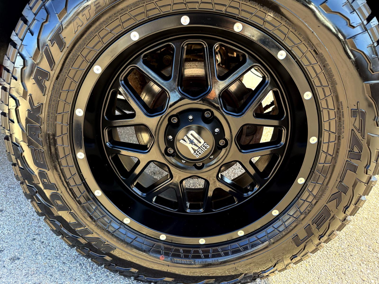 RAM 1500 Longhorn Crew Cab SWB 4WD 2015