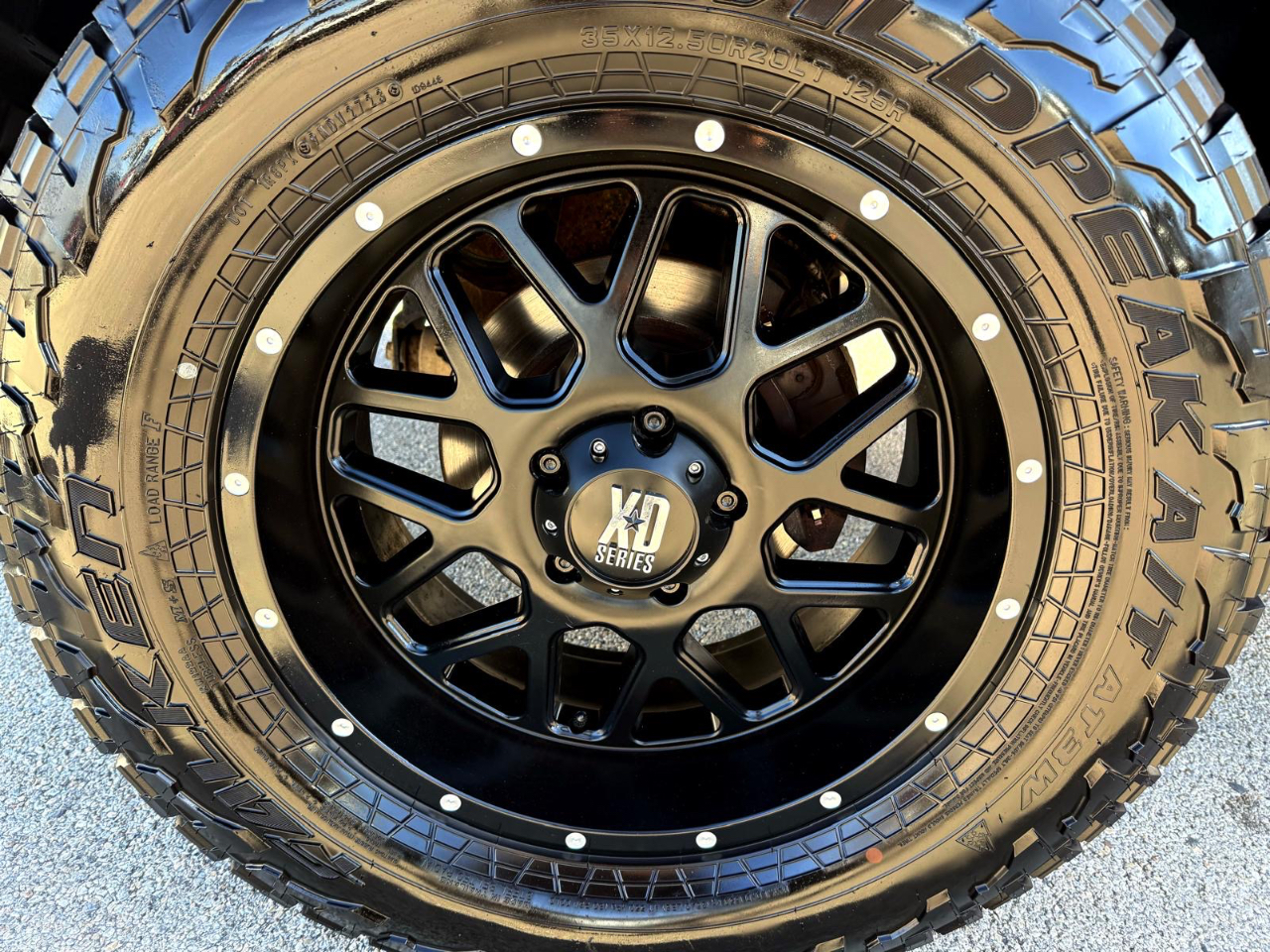 RAM 1500 Longhorn Crew Cab SWB 4WD 2015