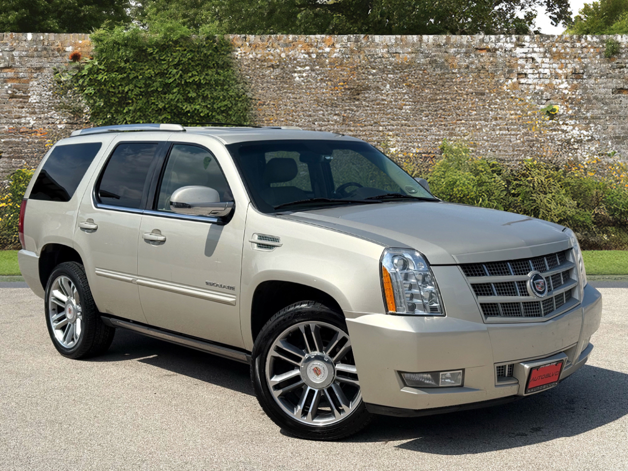 Cadillac Escalade 2WD Premium 2013