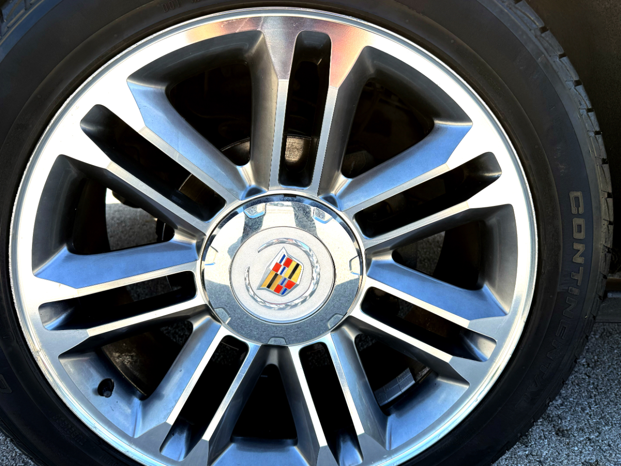 Cadillac Escalade 2WD Premium 2013